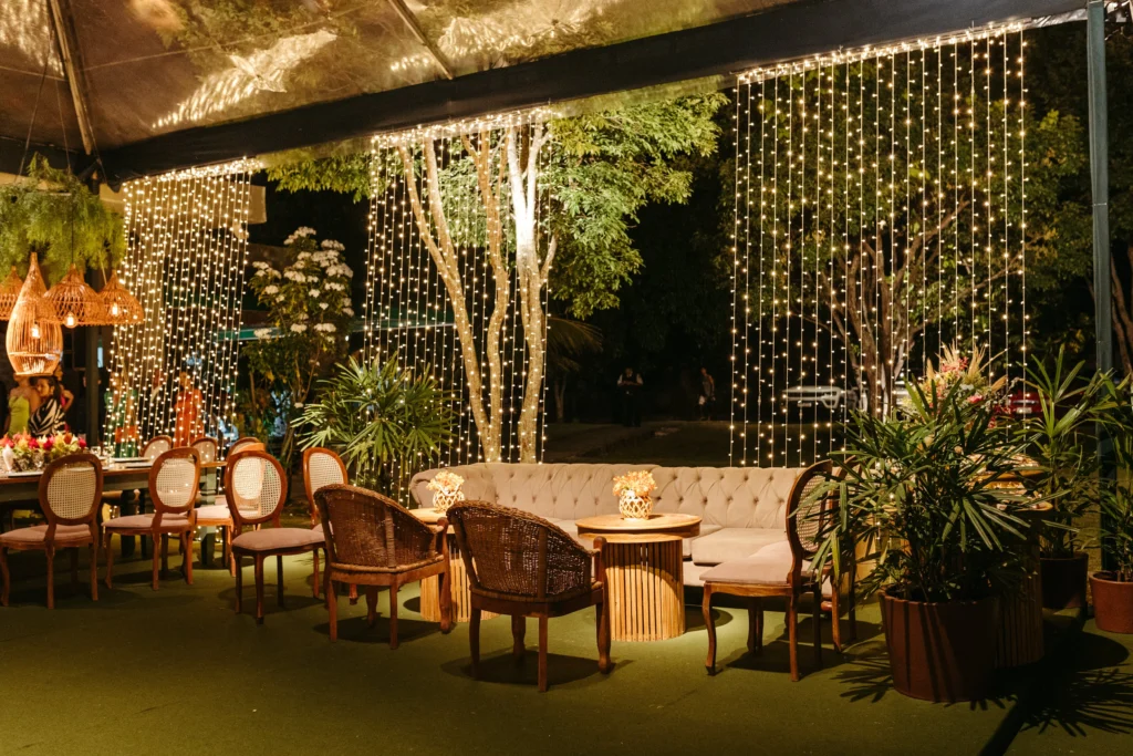 Chairs Couch Decorated Terrace Night Photo - Laboratório de Modelos de Sites - UX4YOU